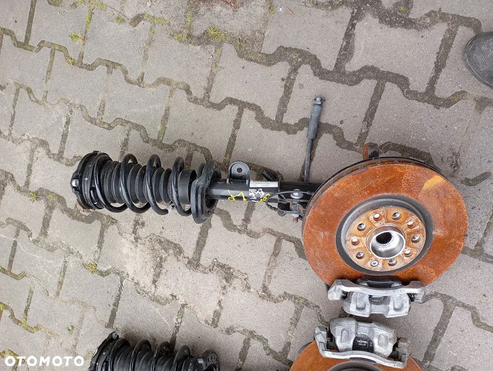 ZWROTNICA AMORTYZATOR MCPHERSON PRAWY JEEP COMPASS II LIFT - 6