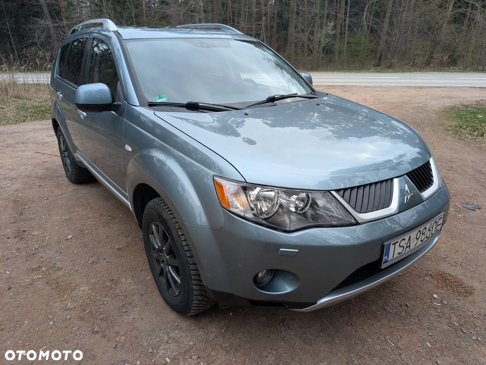 Mitsubishi Outlander 2.2 DID Instyle NAVI - 2