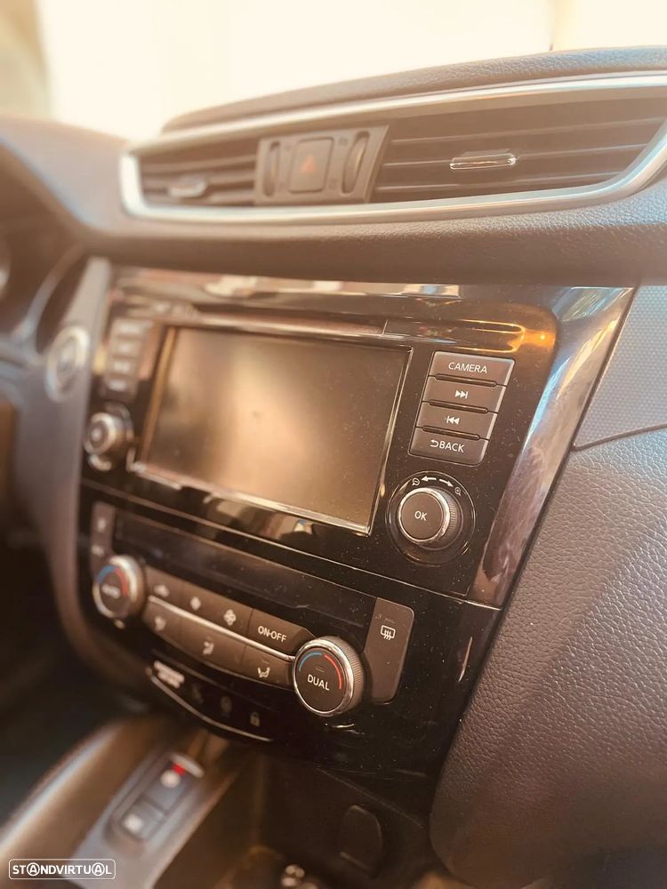 Nissan Qashqai 1.3 DIG-T N-Connecta - 20