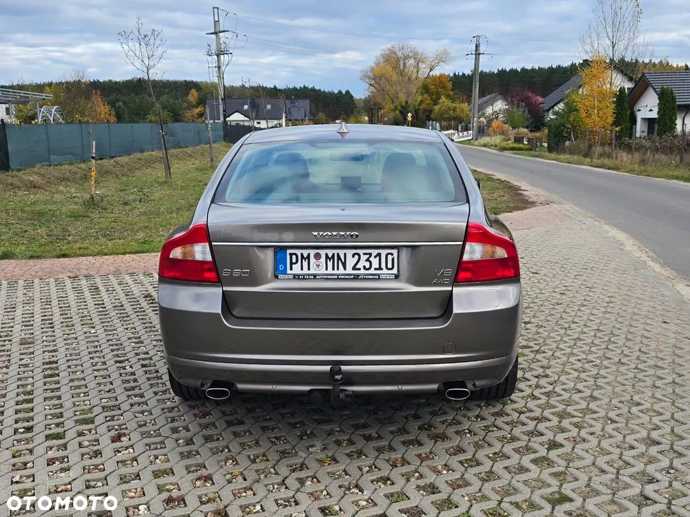 Volvo S80 V8 AWD Executive - 6