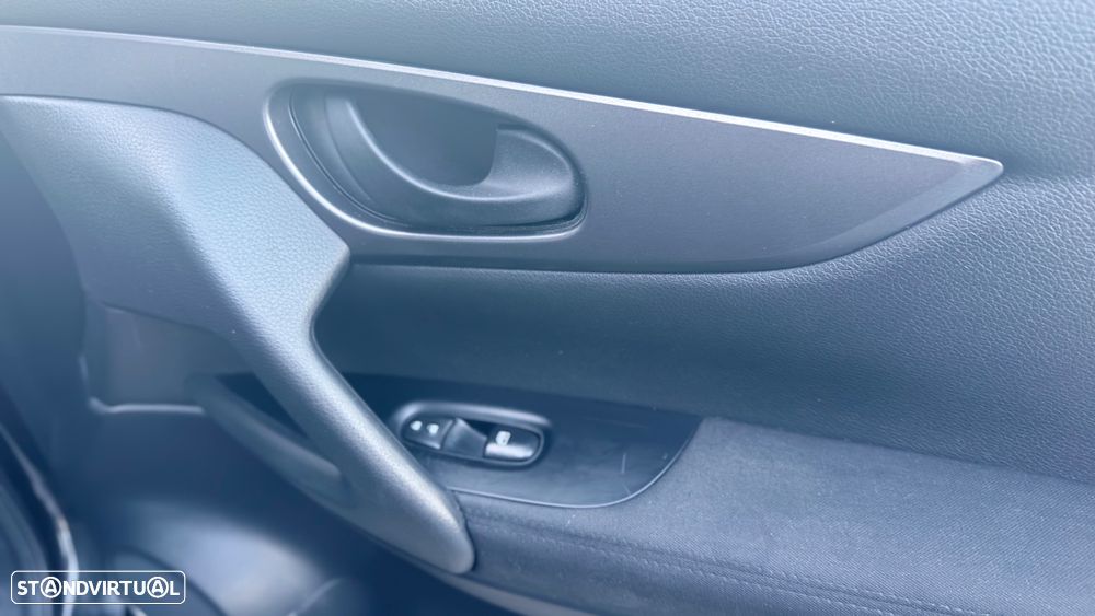 Nissan Qashqai 1.5 dCi Acenta - 13