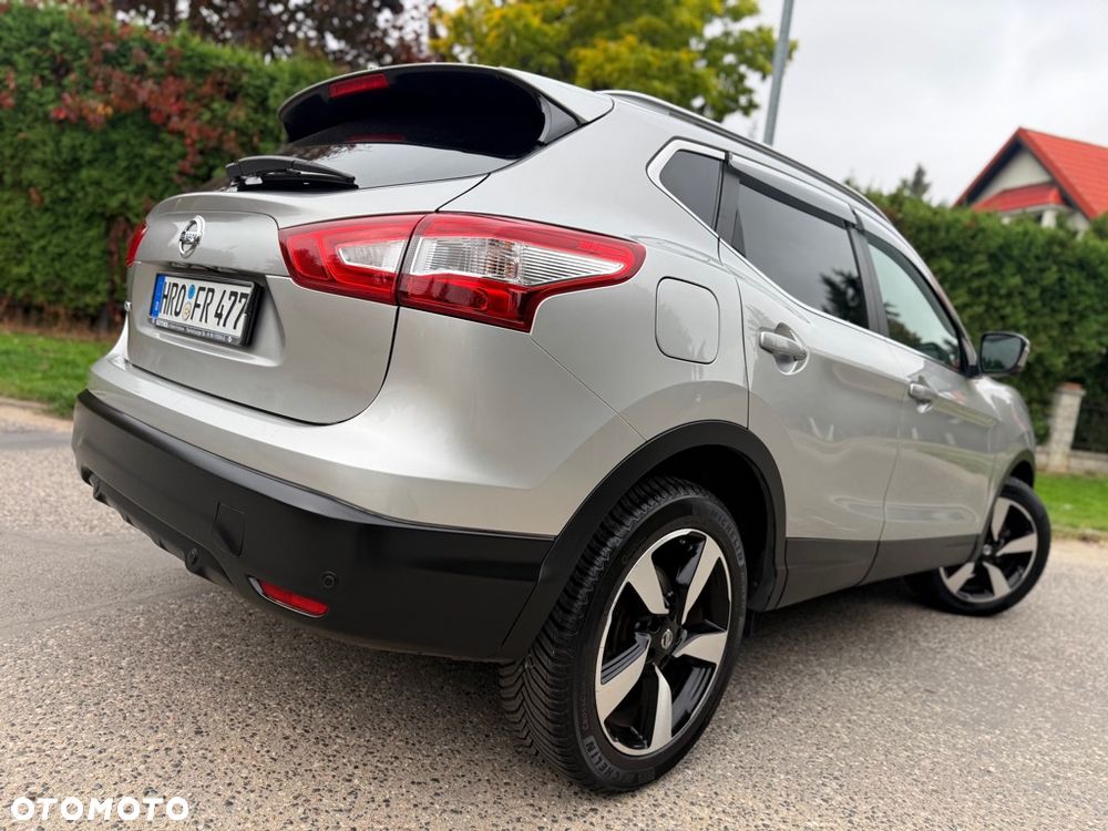 Nissan Qashqai 1.2 DIG-T Xtronic 360 - 18