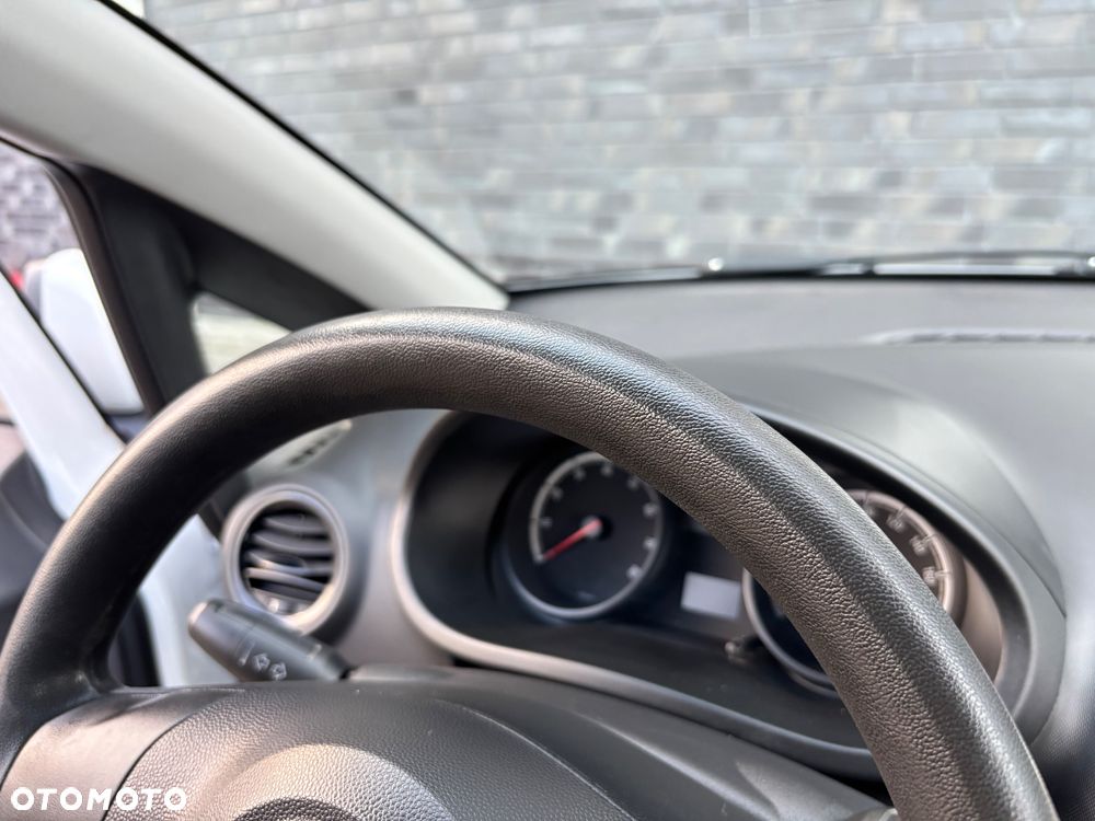 Opel Corsa - 16