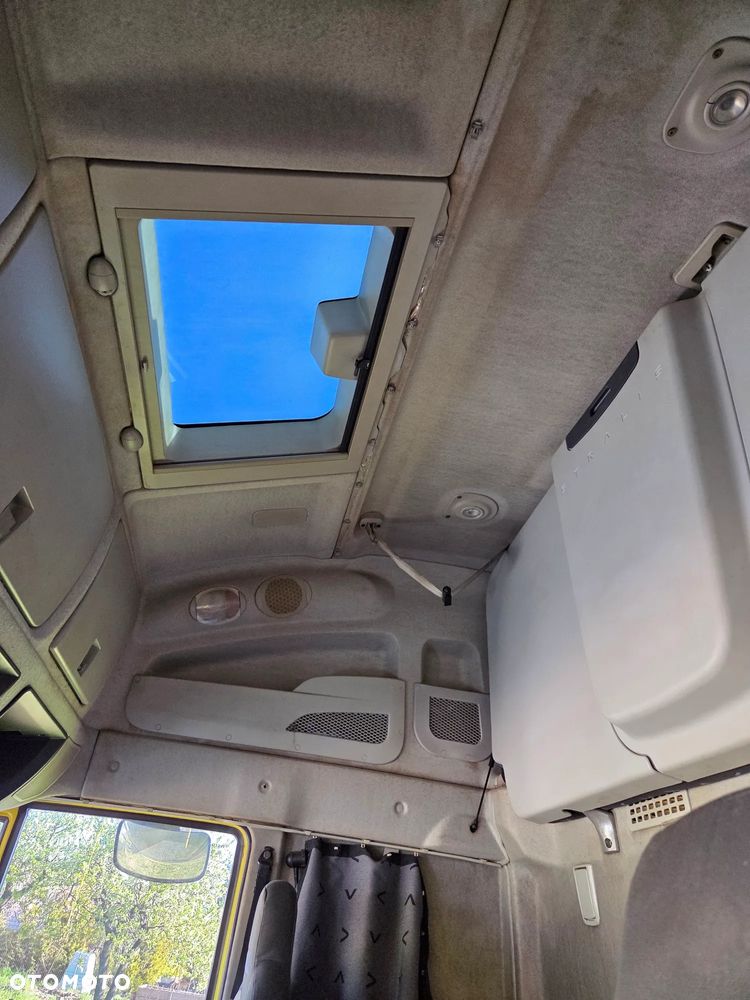 Iveco STRALIS - 8