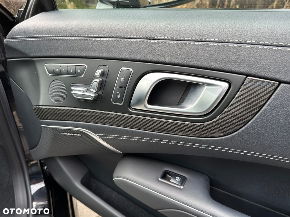 Mercedes-Benz SL AMG 63 AMG Speedshift 7G-MCT - 35