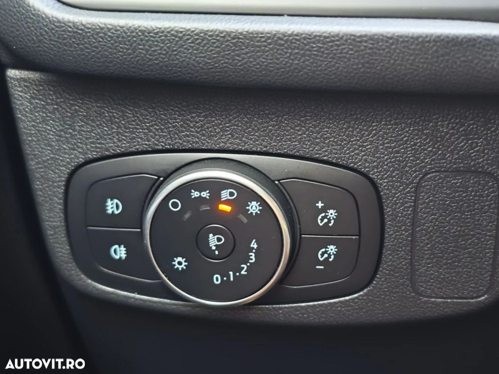 Ford Focus 1.5 Ecoboost ST-Line - 25