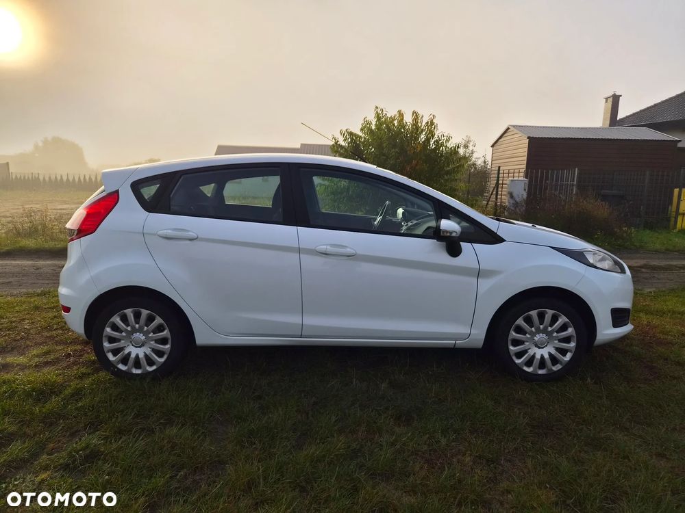 Ford Fiesta 2013 photo 4