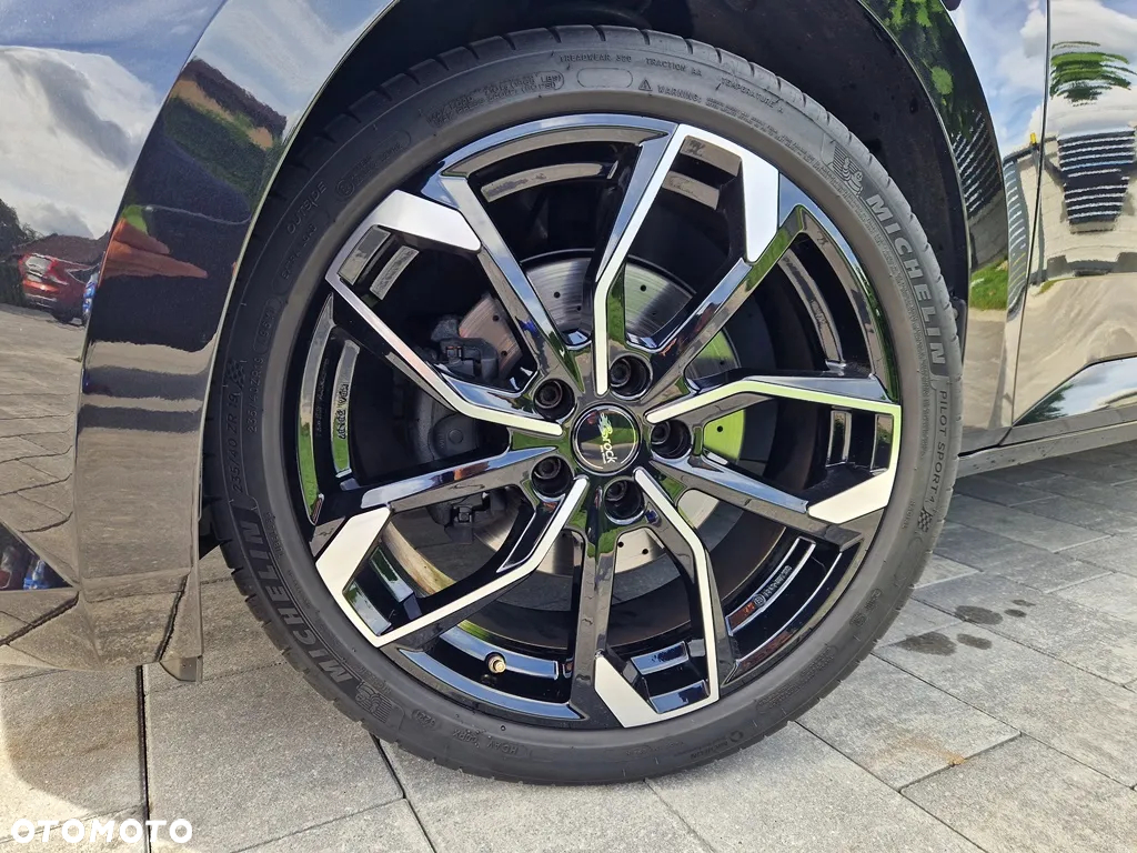 Skoda Superb Combi 2.0 TDI DSG Premium Edition - 3