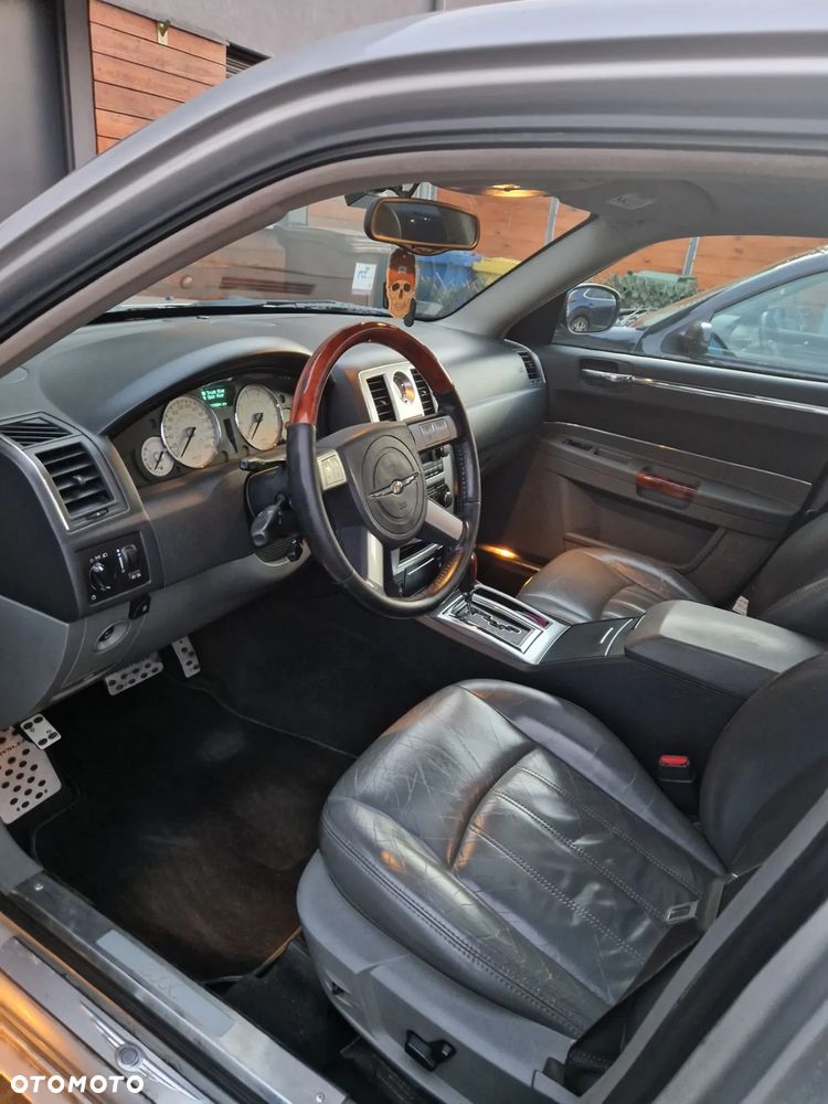 Chrysler 300C 3.5 V6 - 2
