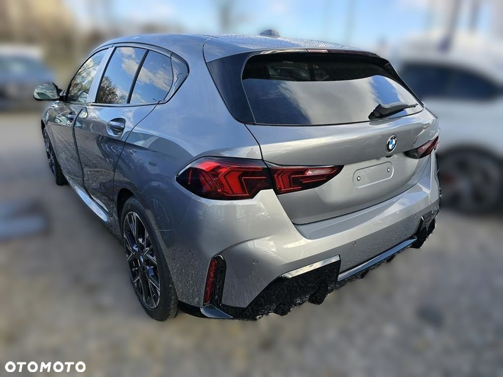BMW Seria 1 120 mHEV - 6