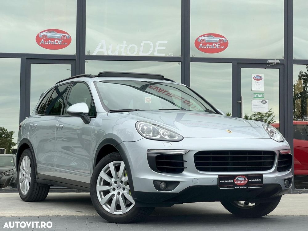 Porsche Cayenne - 2