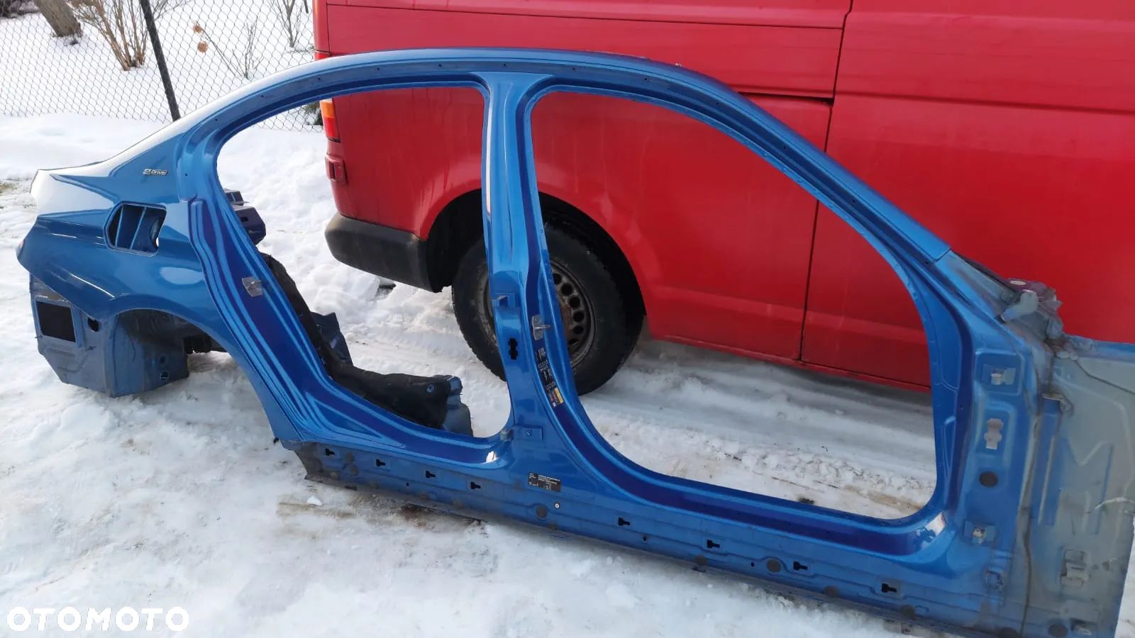 BMW 3 F30 ĆWIARTKA PRAWA PRÓG BŁOTNIK BOK PRAWY TYŁ SŁUPEK A B C POSZYCIE B45 NIEBIESKA TYLNA - 1