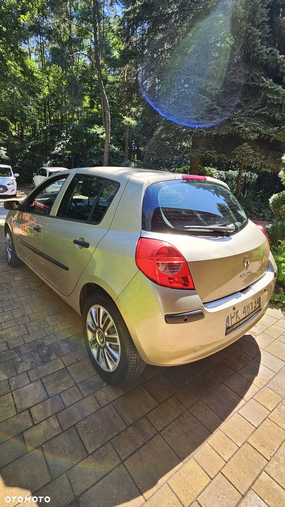 Renault Clio 1.2 16V All Inclusive - 6