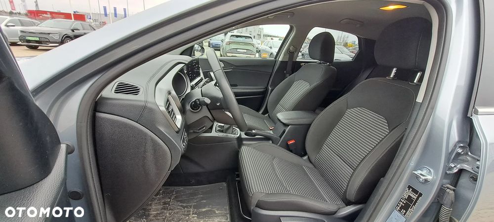 Kia XCeed 1.5 T-GDI M - 33