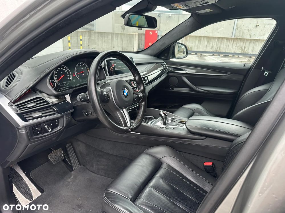 BMW X6M - 16