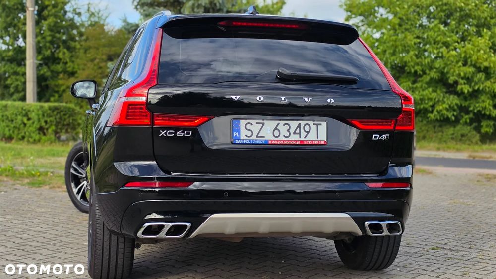 Volvo XC 60 D4 AWD Geartronic Momentum - 11