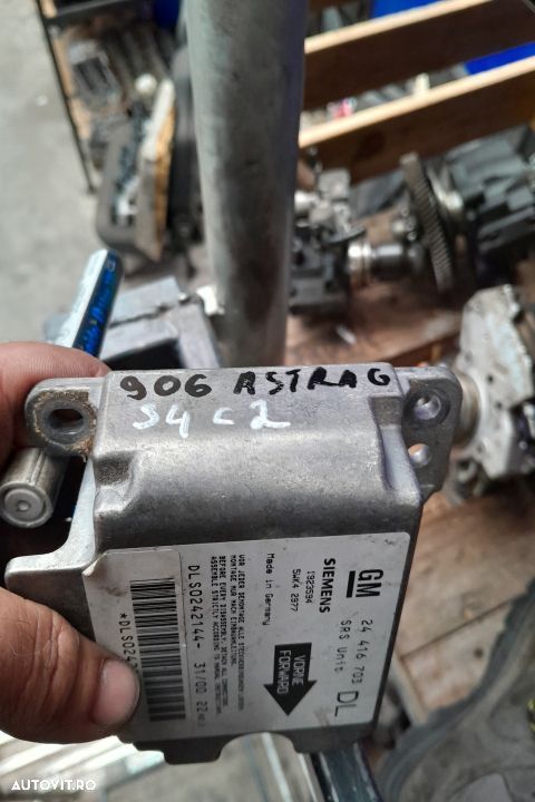 Calculator AIRBAG 24416703DL / 1923594 24416703DL / 1923594 Opel Astr - 2