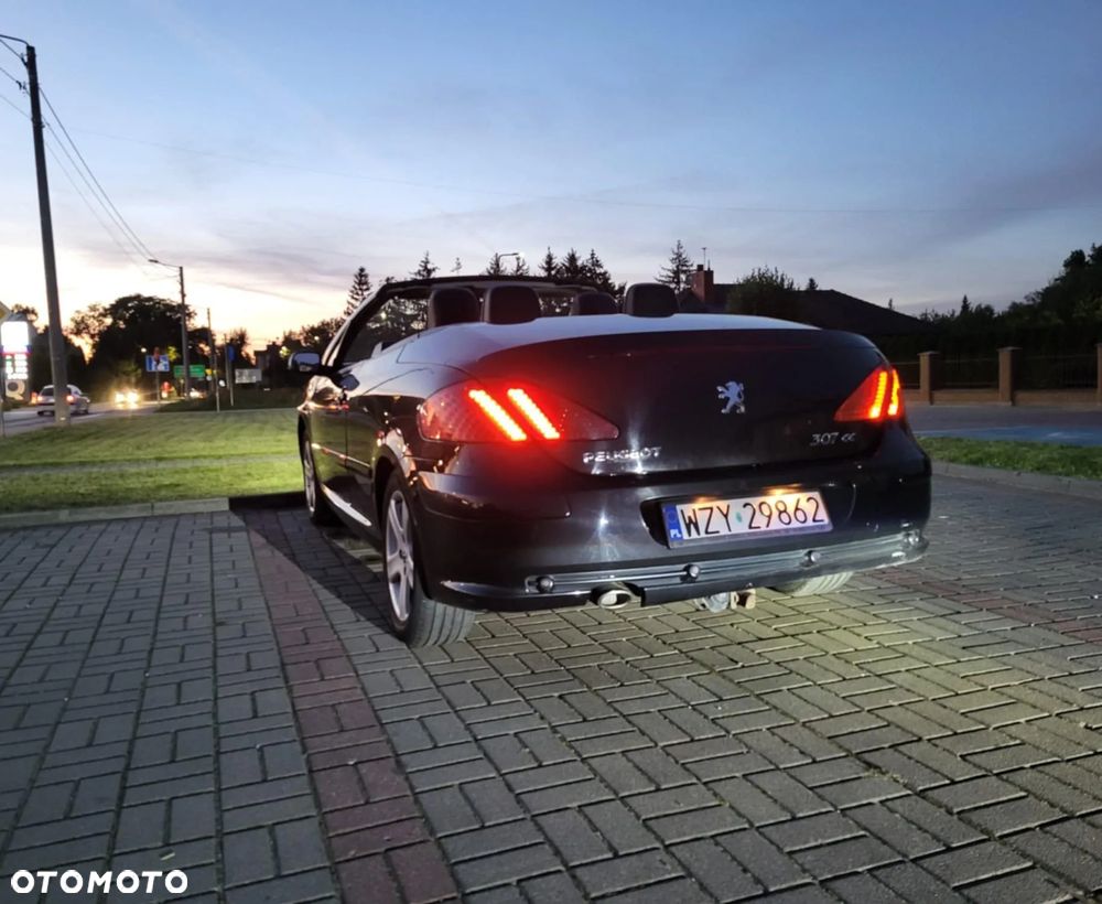 Peugeot 307 CC 2.0 HDi Intense - 27