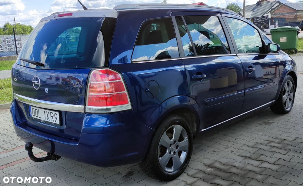 Opel Zafira 1.9 CDTI - 4