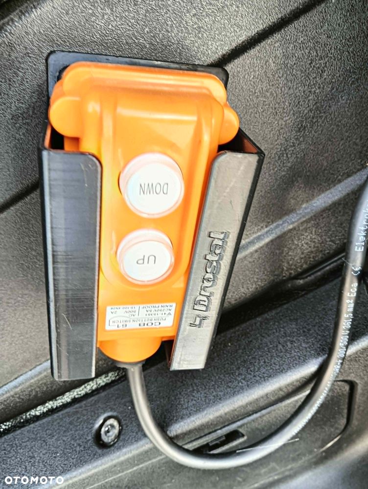Iveco 35C14, 35C13, 35C15, 35C16, 35C17 - 12