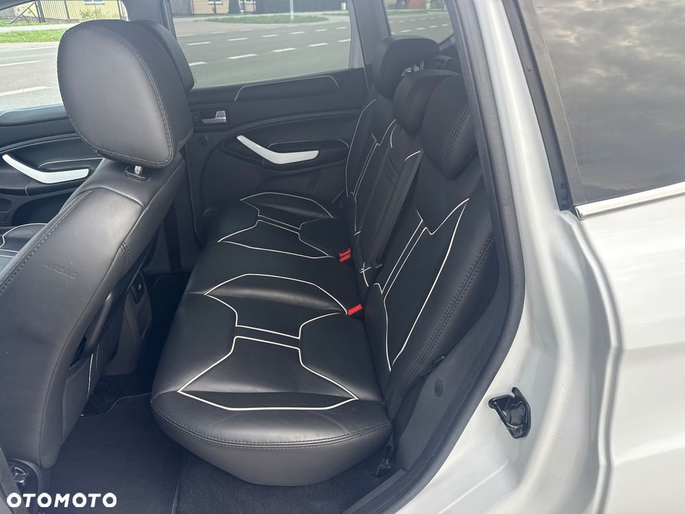 Ford Kuga 2.5 4x4 Individual - 20