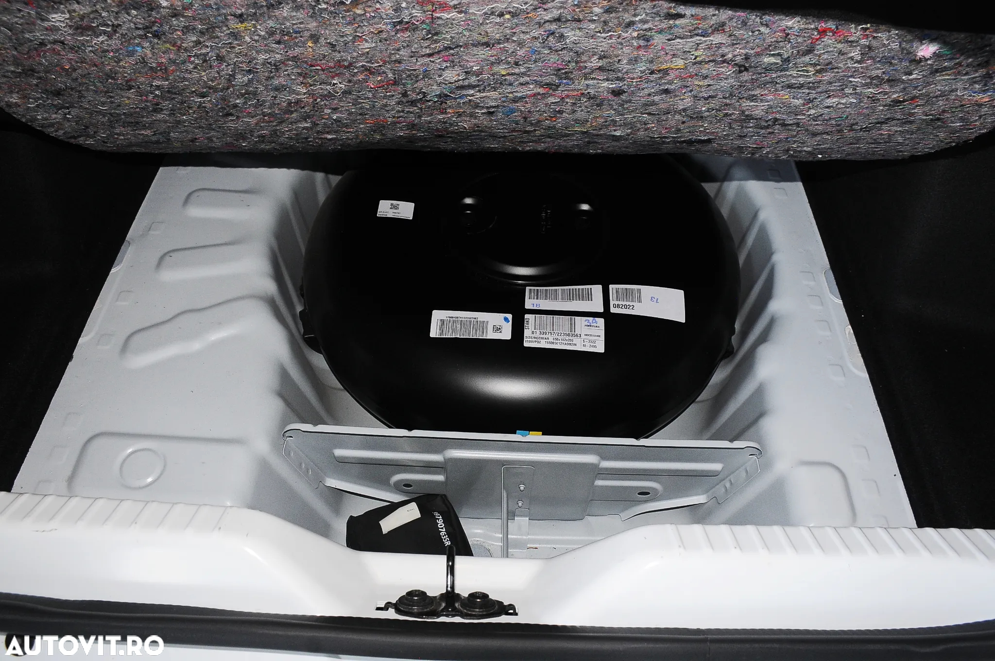 Dacia Logan TCe 90 Essential - 10