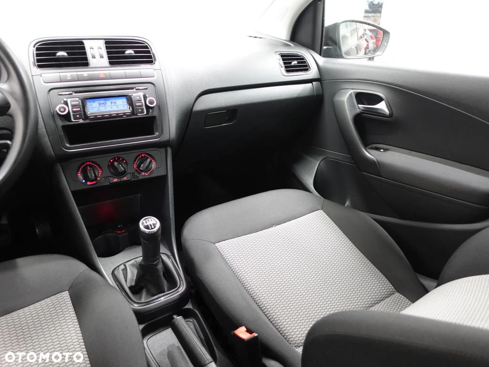 Volkswagen Polo 1.4 16V Trendline - 35