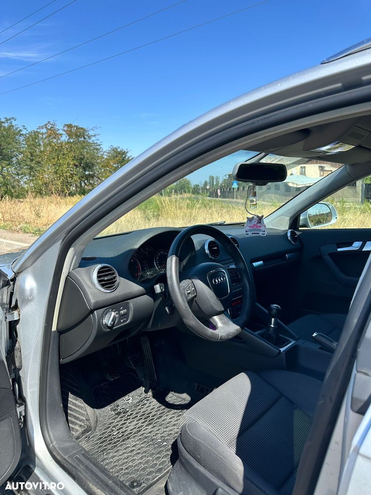 Audi A3 Sportback 2.0 TDI DPF Ambition - 5