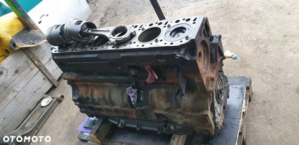 SILNIK MAN F 2000 D2866LF34 NA CZĘŚCI SZPILKA - 2