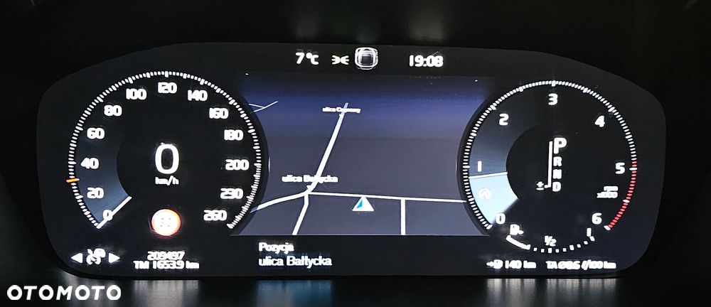 Volvo V90 D4 Geartronic Momentum Pro - 22