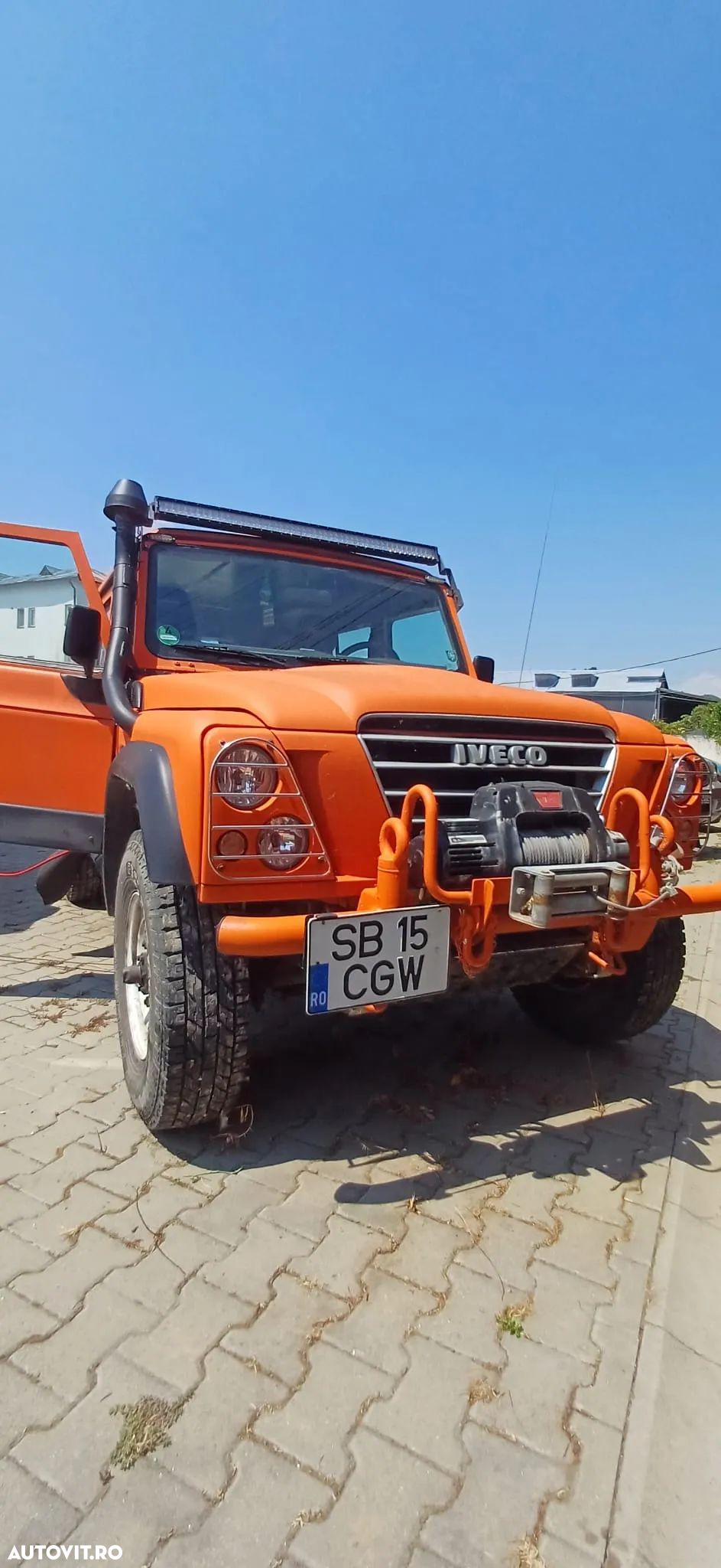 Iveco Massif - 1