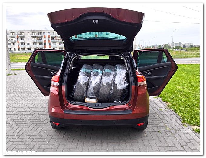 Renault Scenic ENERGY TCe 130 BOSE EDITION - 16