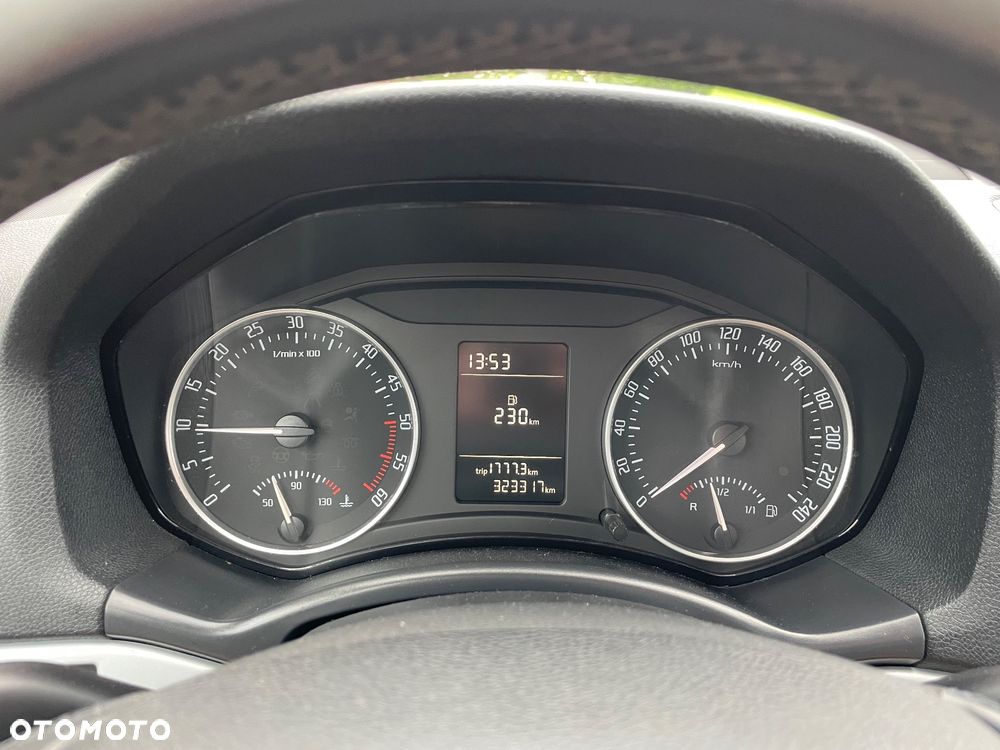 Skoda Octavia 2.0 TDI DPF Ambition - 12