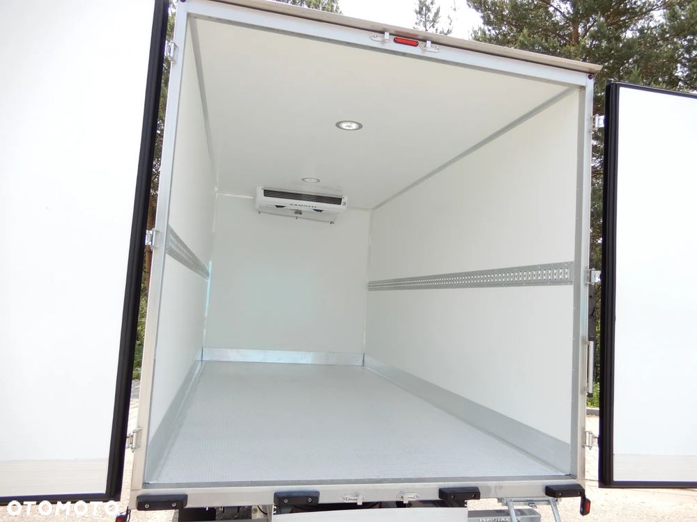 Renault Master 2.3 dCi 163 Km Chłodnia -20*C +30*C Funkcja Grzania Zasilanie V230 Izoterma 4.20 Cm 8 E.Palet Kabina Sypialniana WEBASTO Zawieszenie WZMACNIANE GWARANCJA FABRYCZNA - 26
