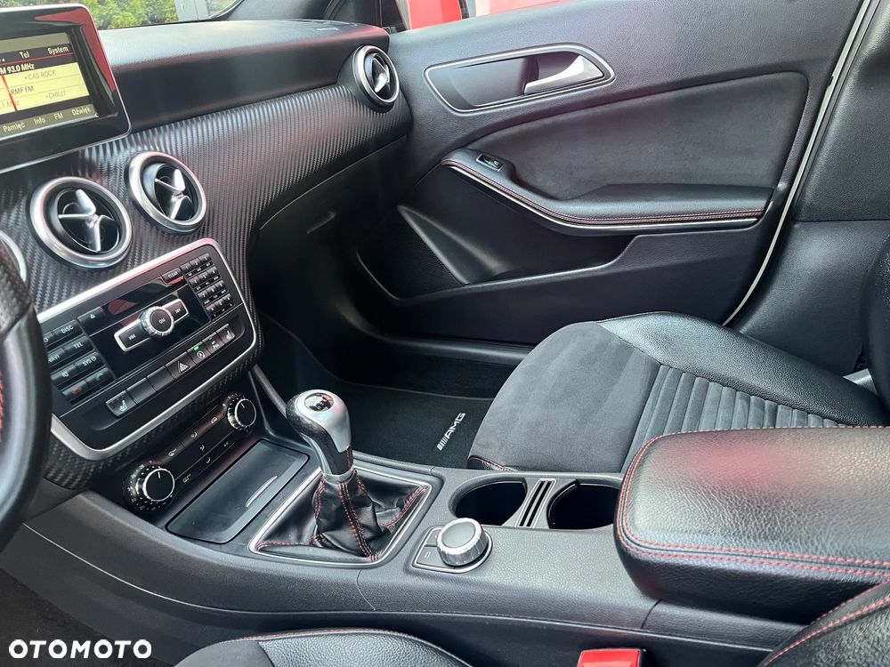 Mercedes-Benz Klasa A 180 AMG Line - 19