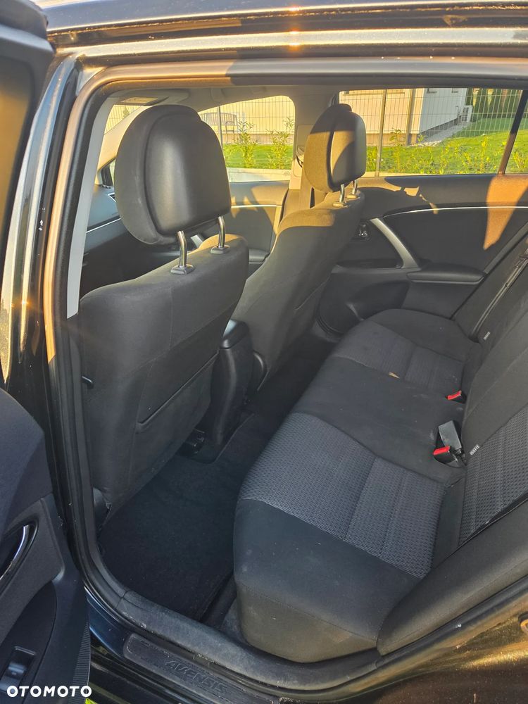 Toyota Avensis 2.0 D-4D Premium - 5