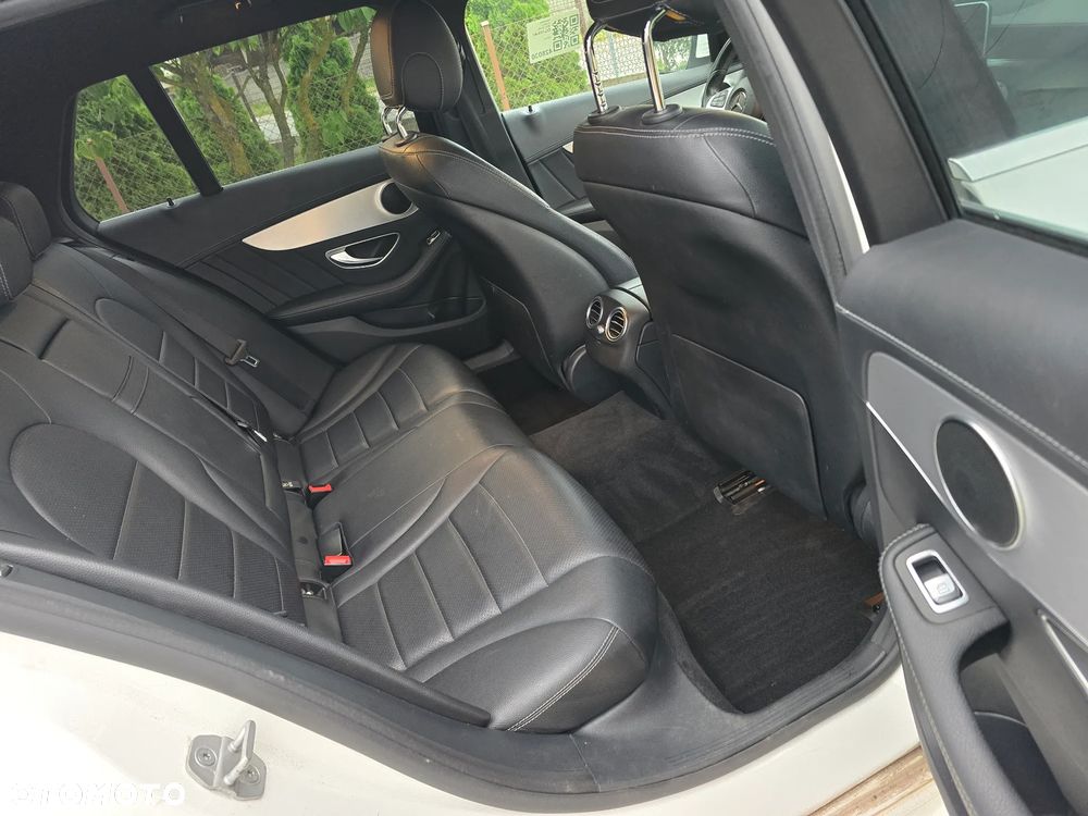 Mercedes-Benz Klasa C 220 CDI DPF Automatik Avantgarde - 11