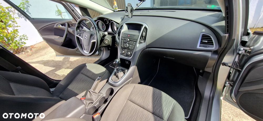 Opel Astra 1.4 T Enjoy - 6