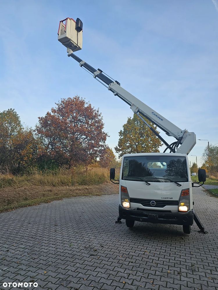 Nissan Cabstar . SOCAGE T20 . 20metrów . - 2
