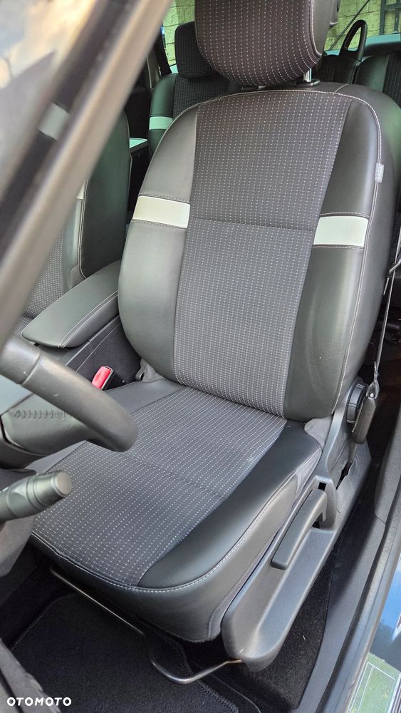 Renault Scenic 1.6 16V 110 TomTom Edition - 24