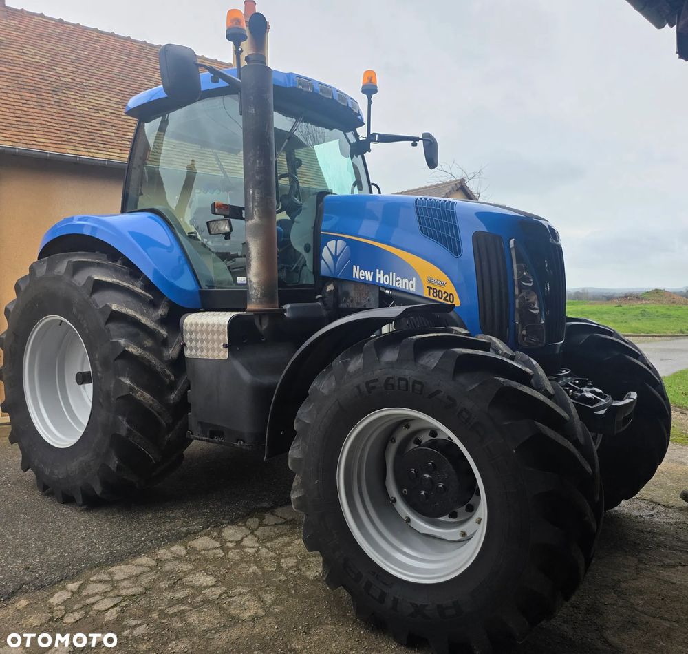 New Holland T8020 - 11
