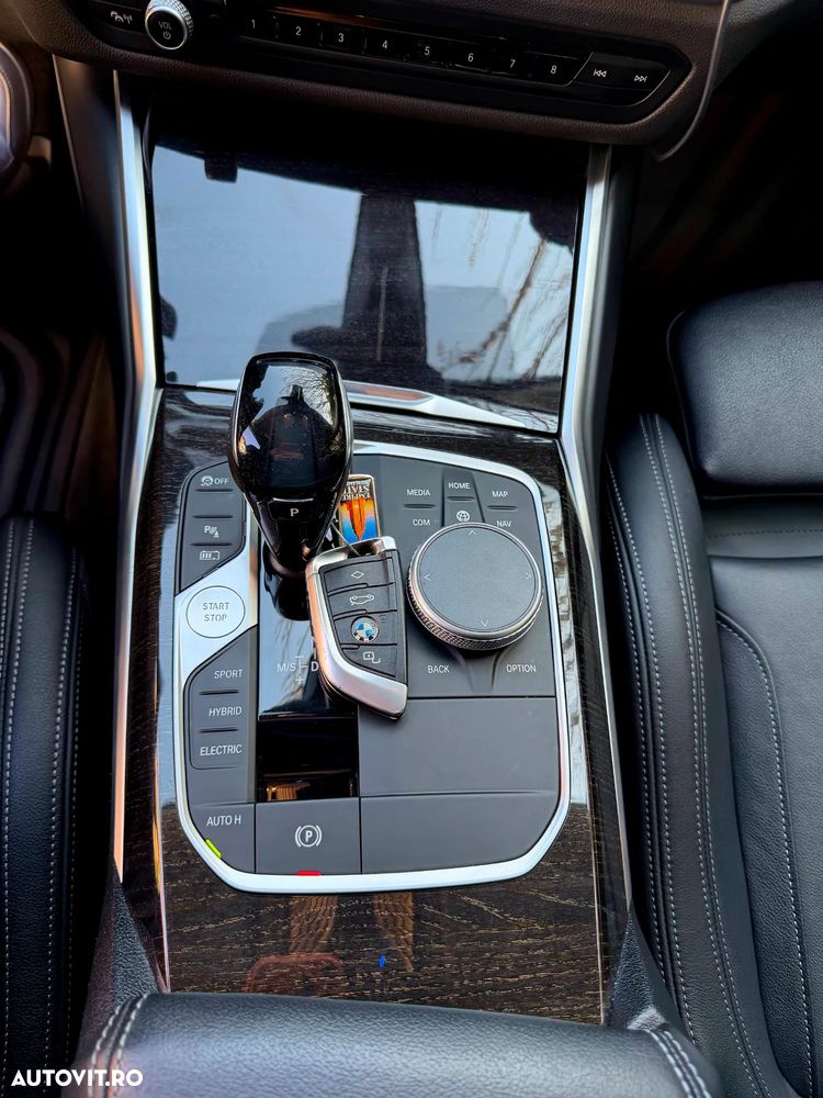 BMW Seria 3 330e AT PHEV - 12