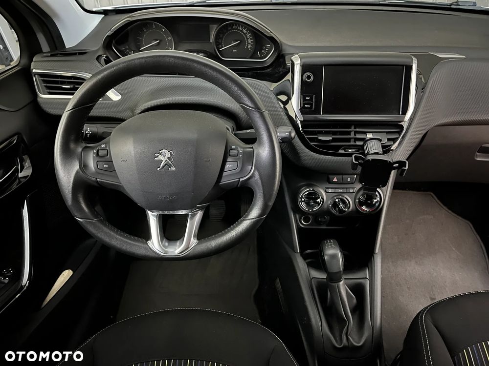 Peugeot 208 1.6 BlueHDi Active S&S - 8