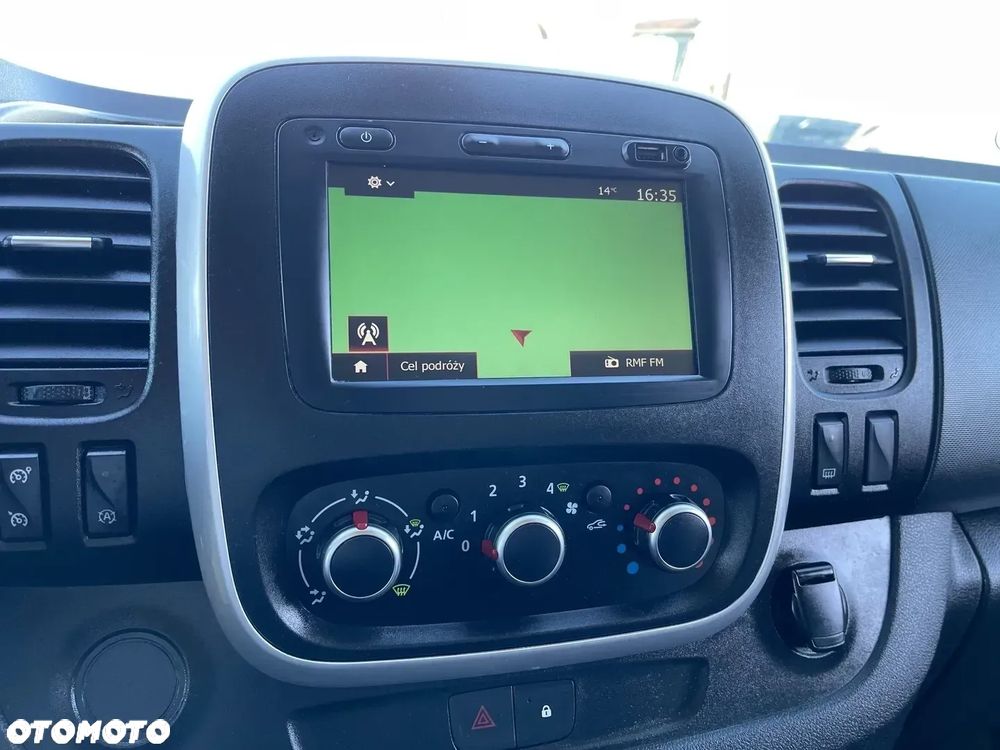Renault Trafic - 36