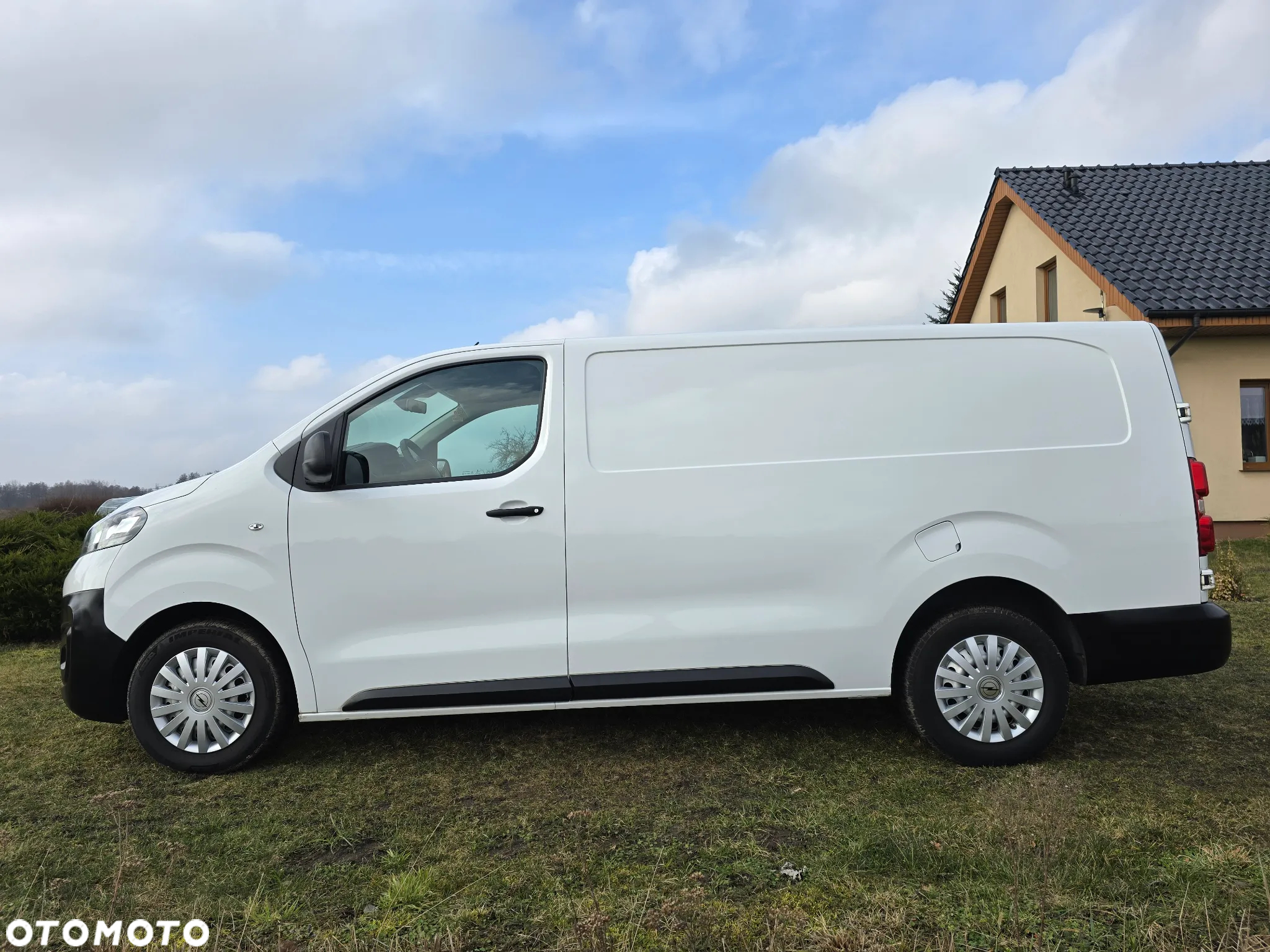 Opel Vivaro - 2