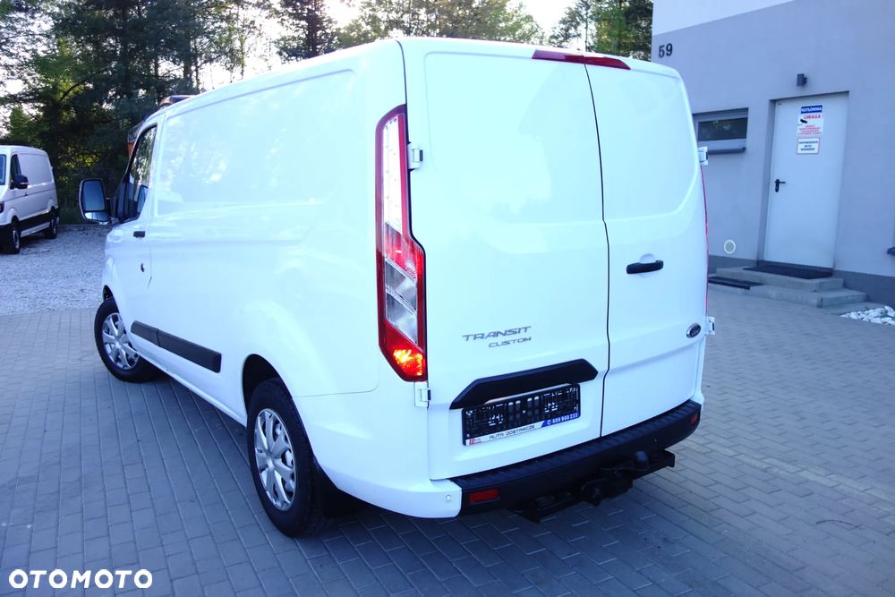 Ford Transit Custom L1H1 Automat 2.0 Ecoblue 130 KM Klima Webasto - 27