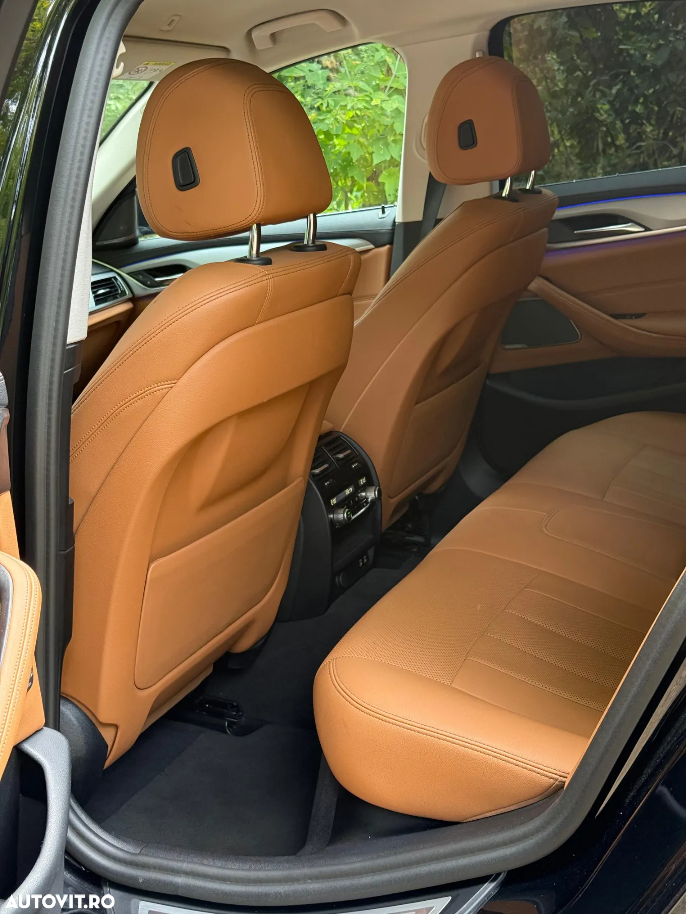 BMW Seria 5 520d xDrive AT MHEV - 29