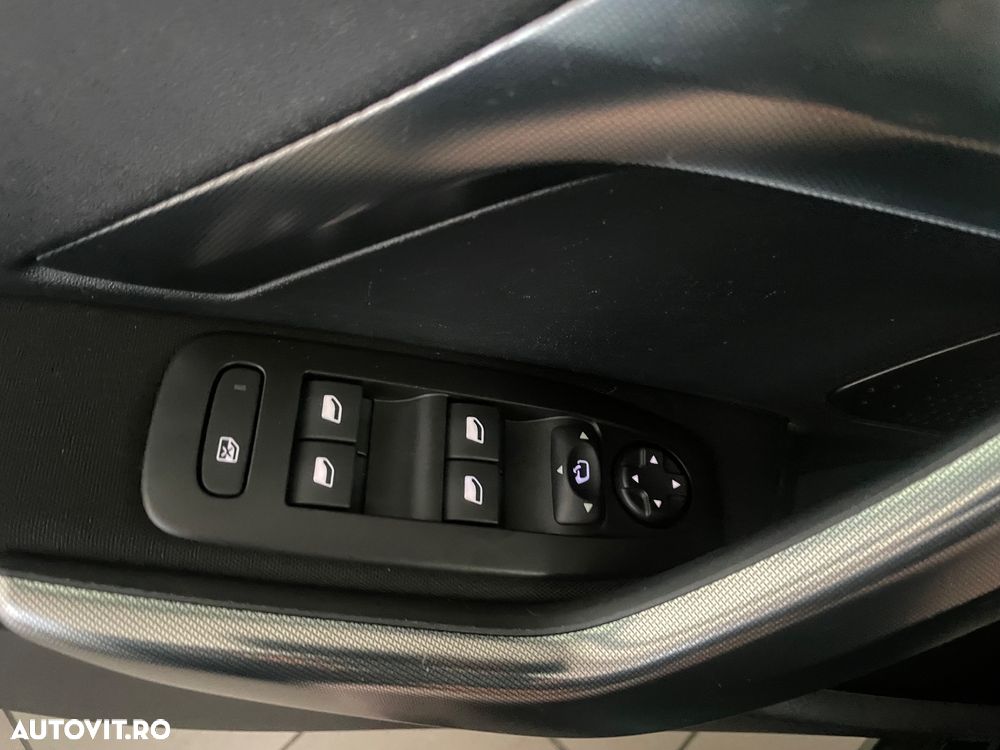 Peugeot 2008 1.2 PureTech Turbo Allure - 20