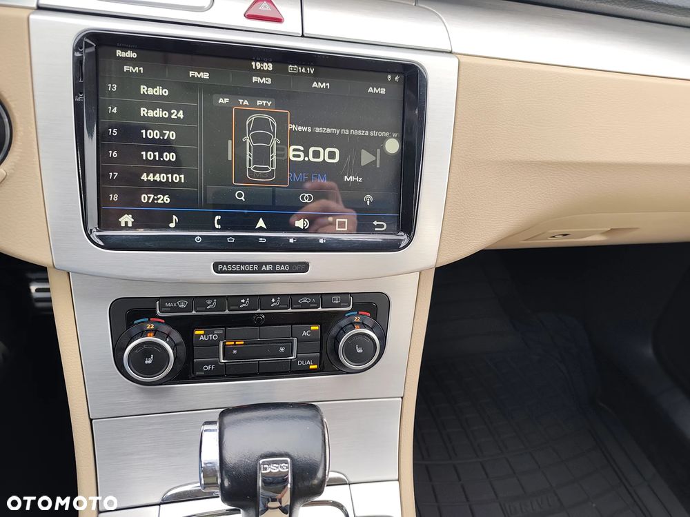 Volkswagen Passat CC - 18