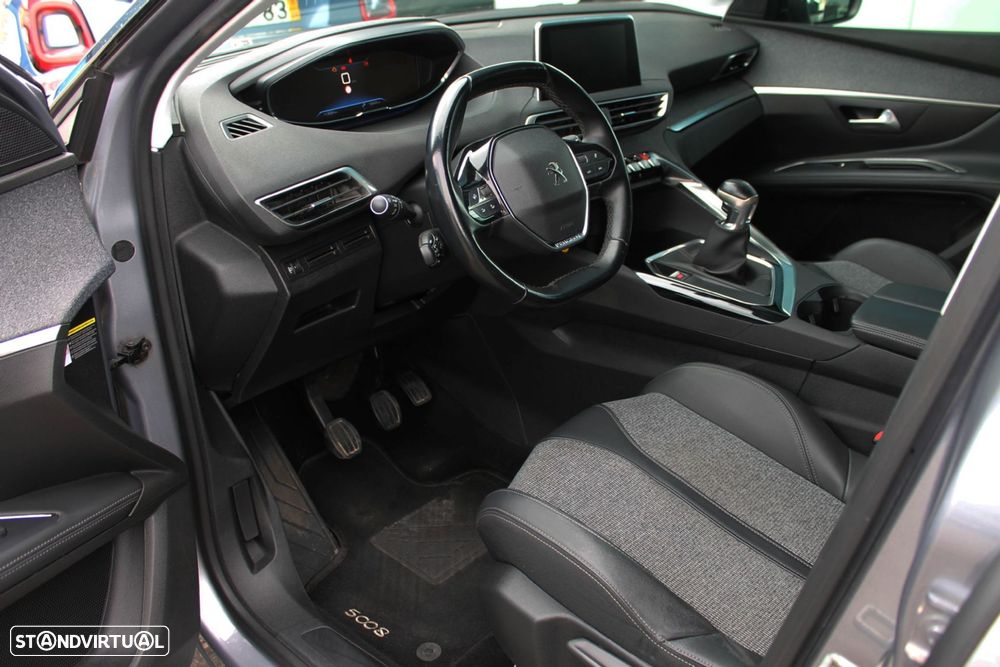 Peugeot 5008 1.5 BlueHDi Allure - 5